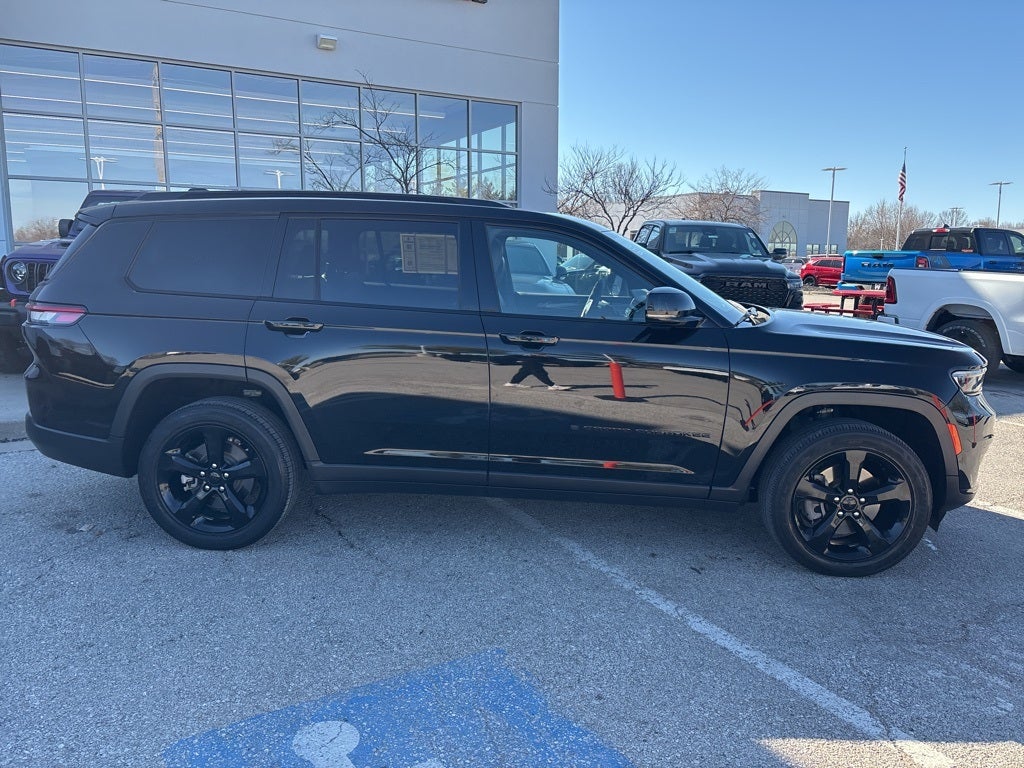 2023 Jeep Grand Cherokee L Altitude