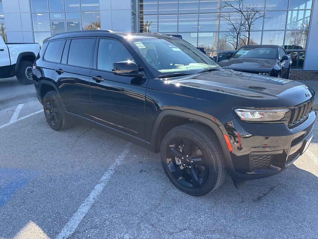 2023 Jeep Grand Cherokee L Altitude