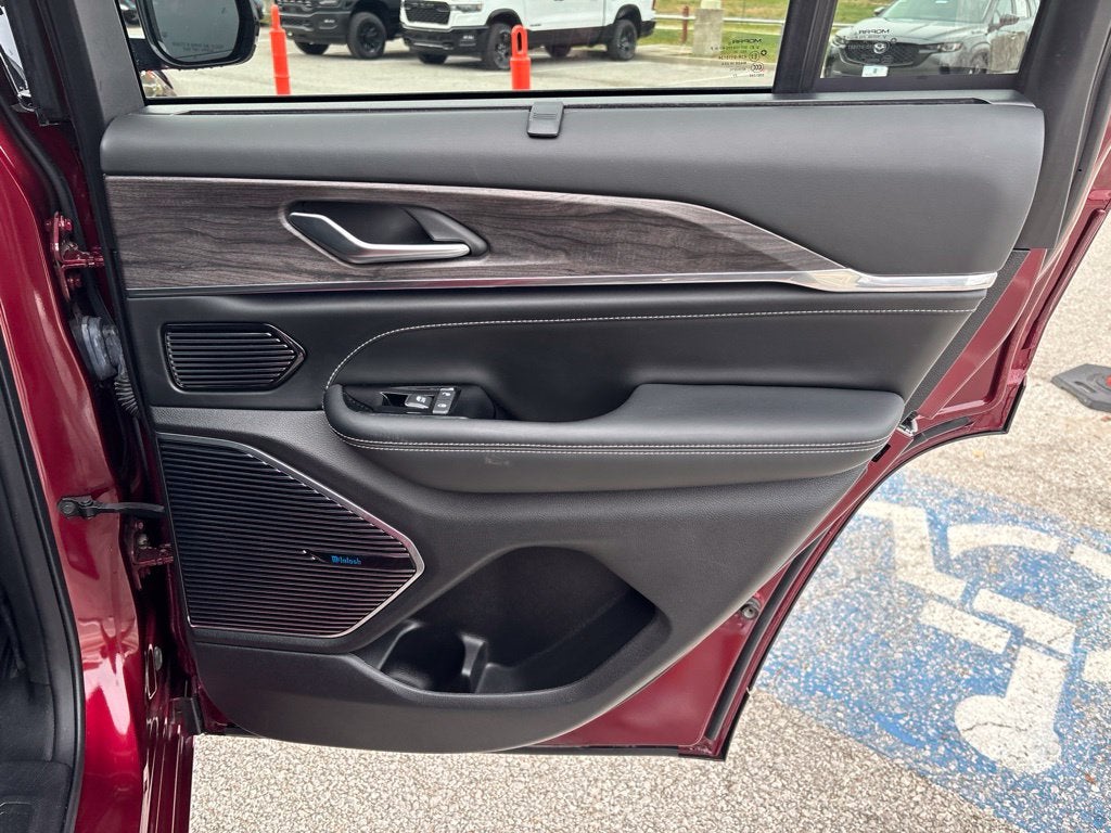 2023 Jeep Grand Cherokee 4xe Overland