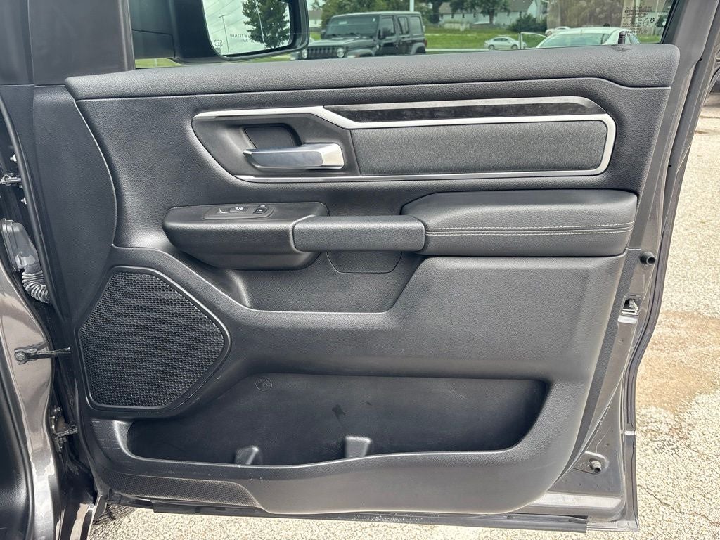 2021 RAM 1500 Big Horn Crew Cab 4x4 5'7' Box