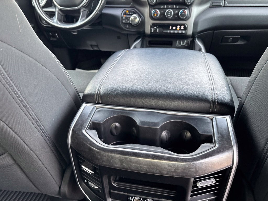 2020 RAM 1500 Big Horn Crew Cab 4x4 5'7' Box