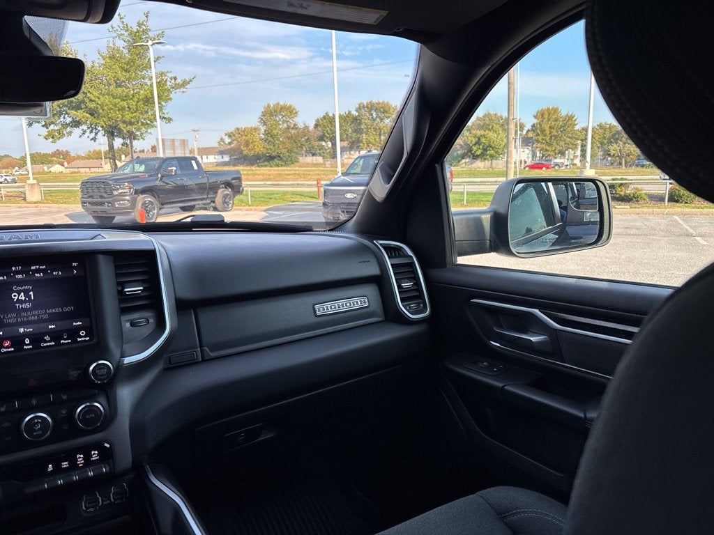 2020 RAM 1500 Big Horn Crew Cab 4x4 5'7' Box
