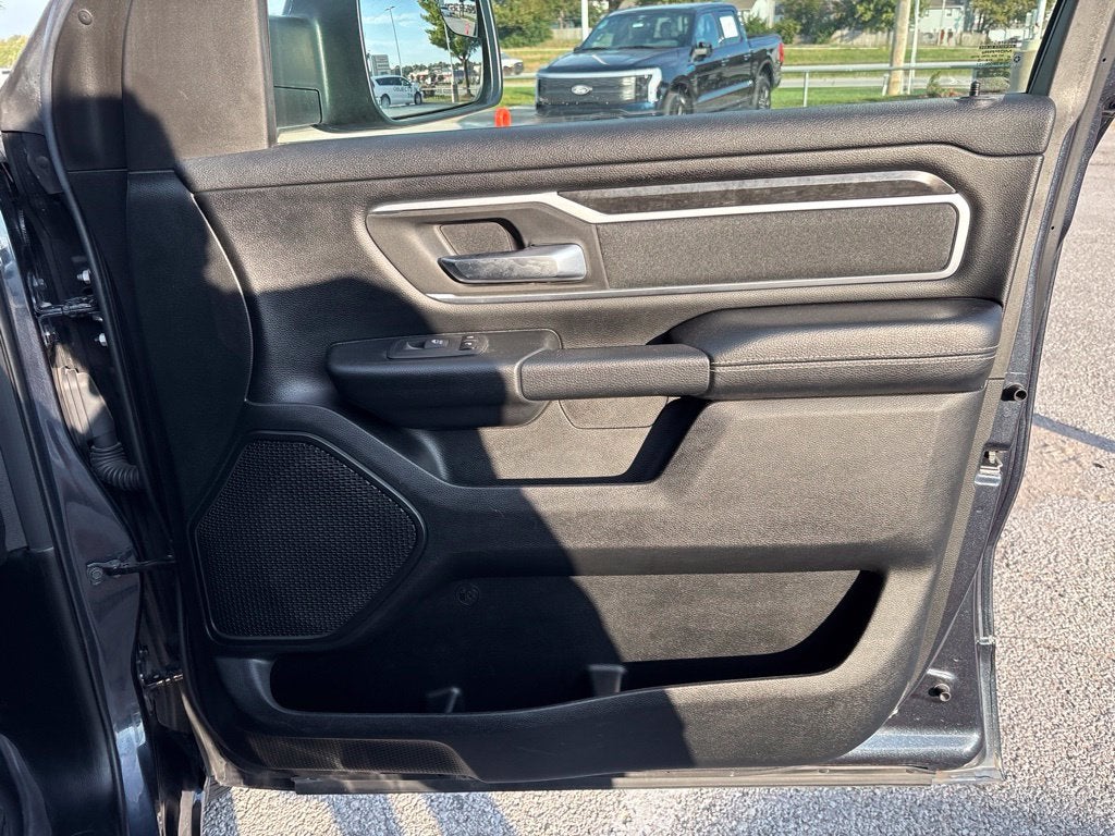 2020 RAM 1500 Big Horn Crew Cab 4x4 5'7' Box