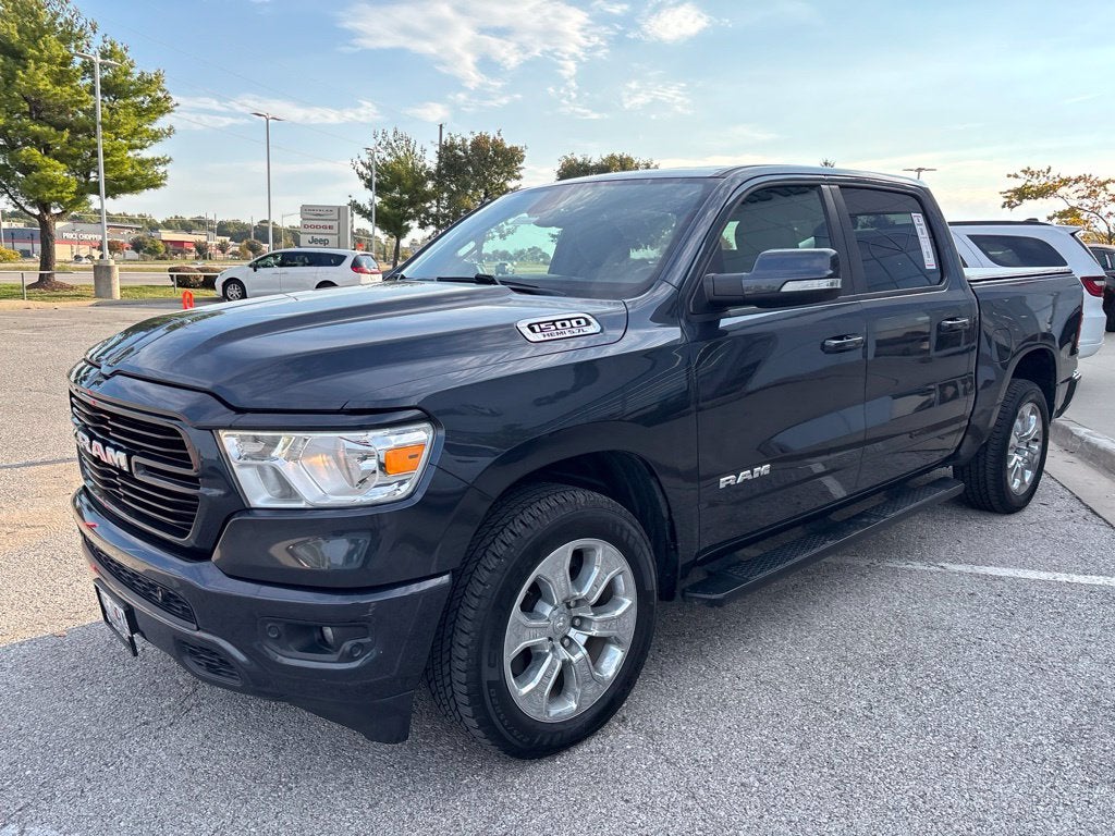 2020 RAM 1500 Big Horn Crew Cab 4x4 5'7' Box