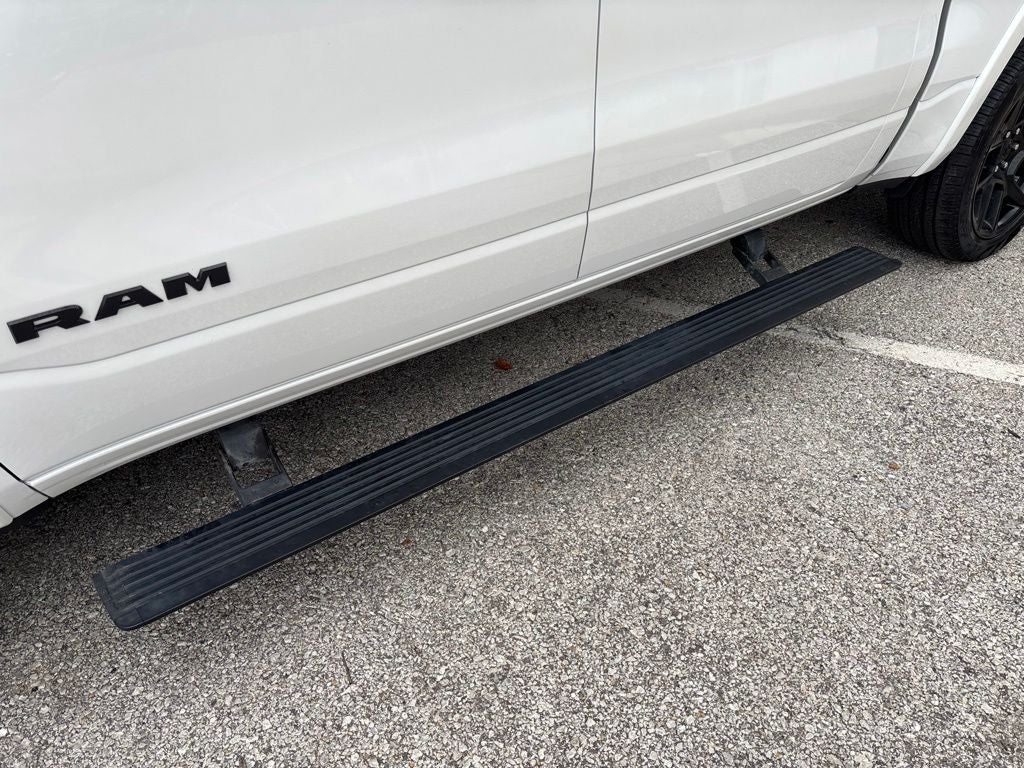 2025 RAM 1500 Laramie Crew Cab 4x4 5'7' Box