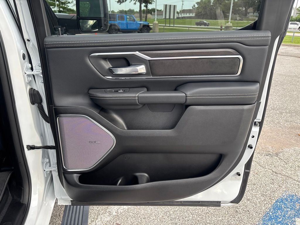 2025 RAM 1500 Laramie Crew Cab 4x4 5'7' Box