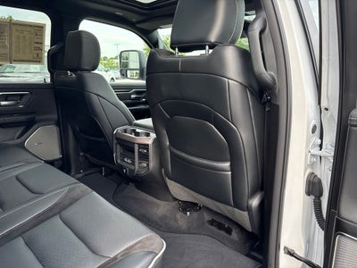 2025 RAM 1500 Laramie Crew Cab 4x4 5'7' Box