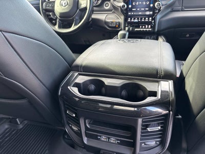 2022 RAM 1500 Laramie Crew Cab 4x4 5'7' Box