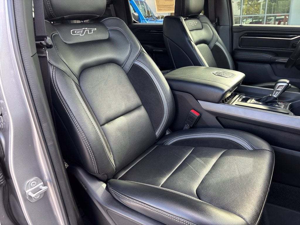 2022 RAM 1500 Laramie Crew Cab 4x4 5'7' Box