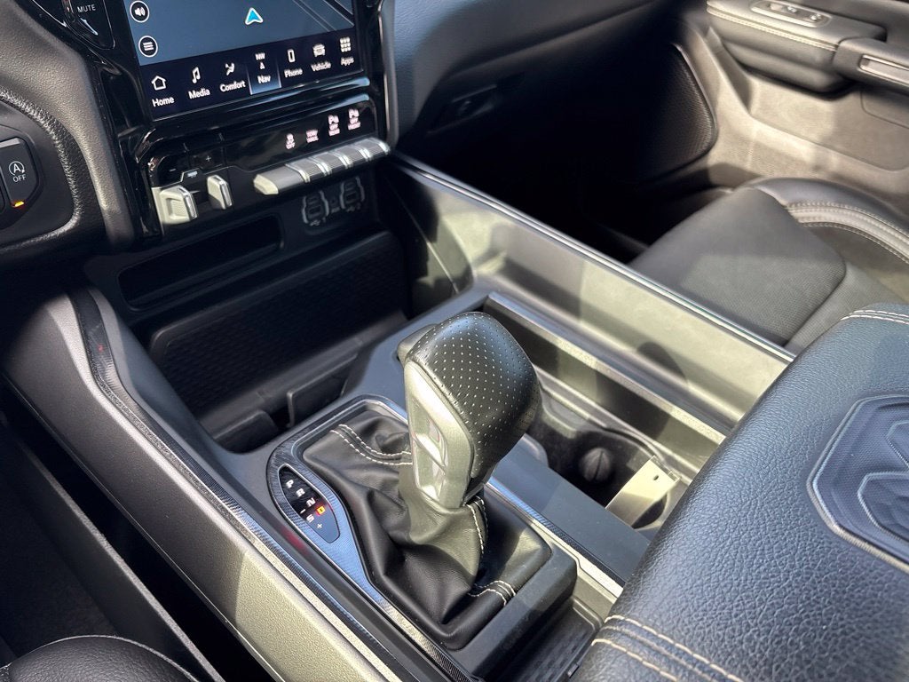 2022 RAM 1500 Laramie Crew Cab 4x4 5'7' Box