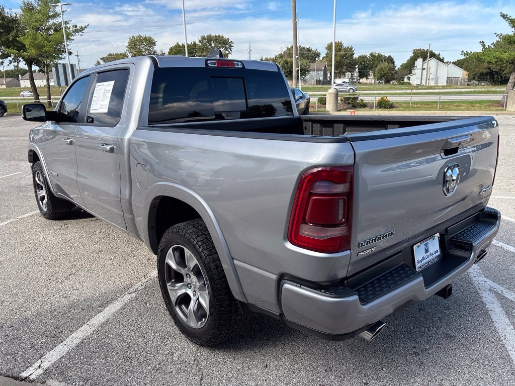 2022 RAM 1500 Laramie Crew Cab 4x4 5'7' Box
