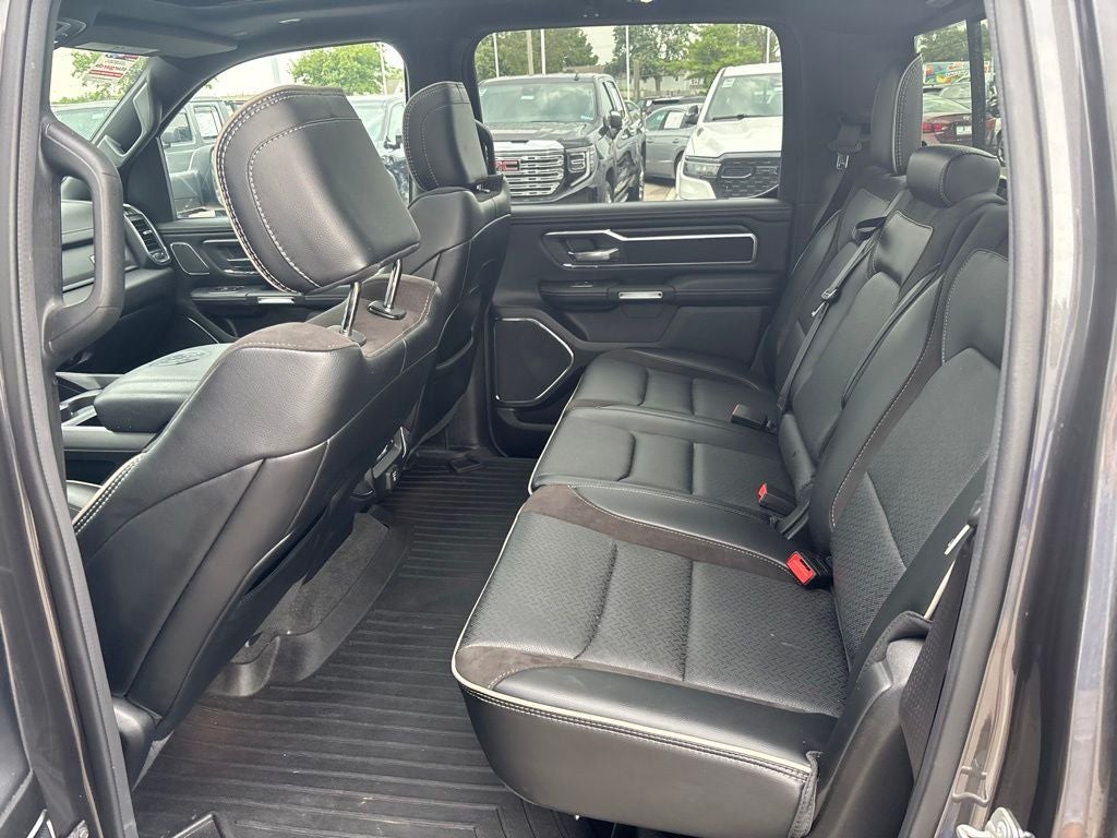 2024 RAM 1500 Laramie Crew Cab 4x4 5'7' Box
