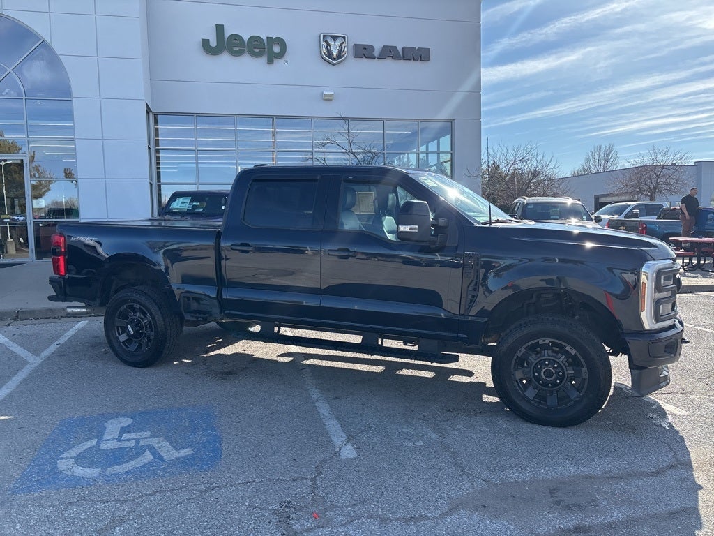2024 Ford F-350SD Lariat