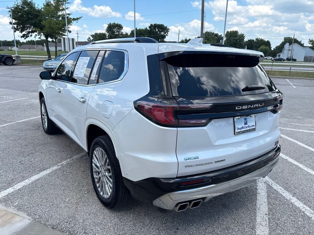 2024 GMC Acadia Denali