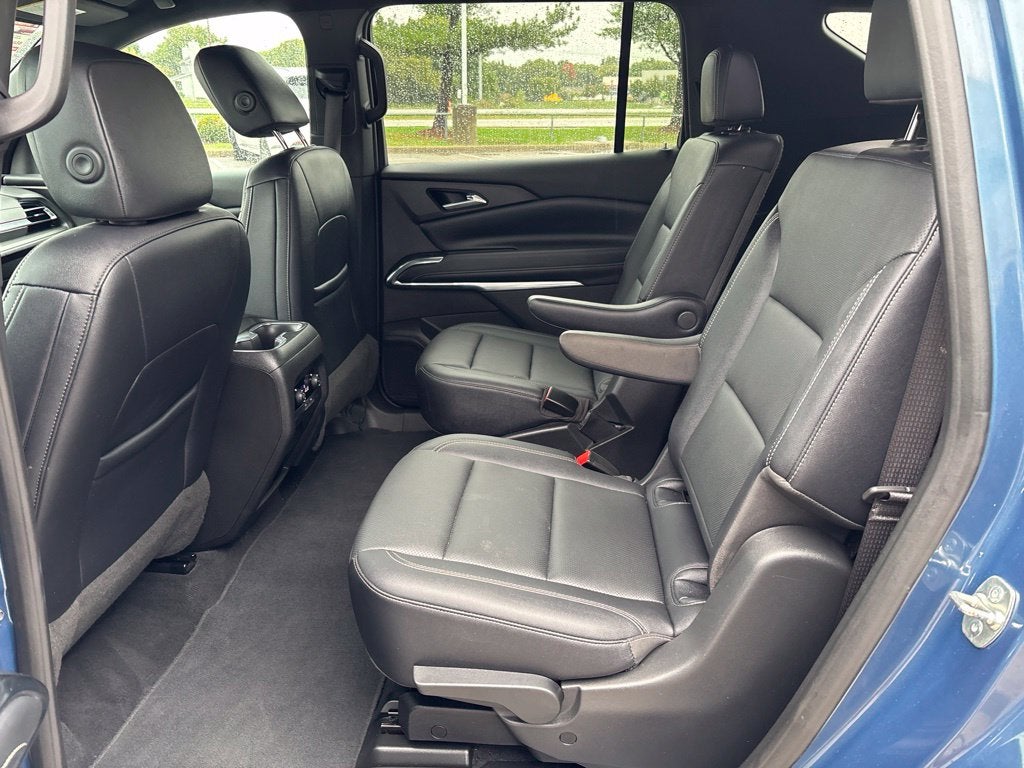 2025 Chevrolet Traverse FWD LT
