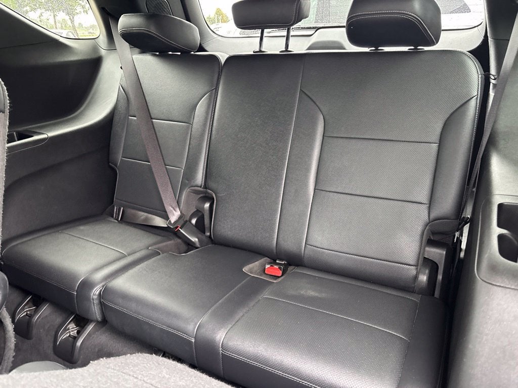 2025 Chevrolet Traverse FWD LT
