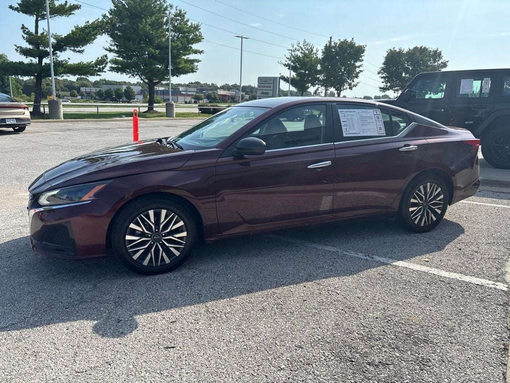 2025 Nissan Altima SV FWD