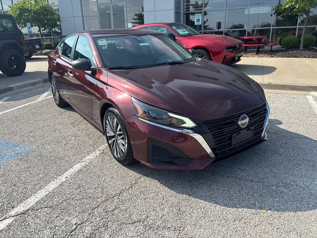 2025 Nissan Altima SV FWD