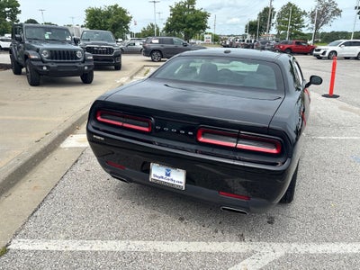 2015 Dodge Challenger SXT