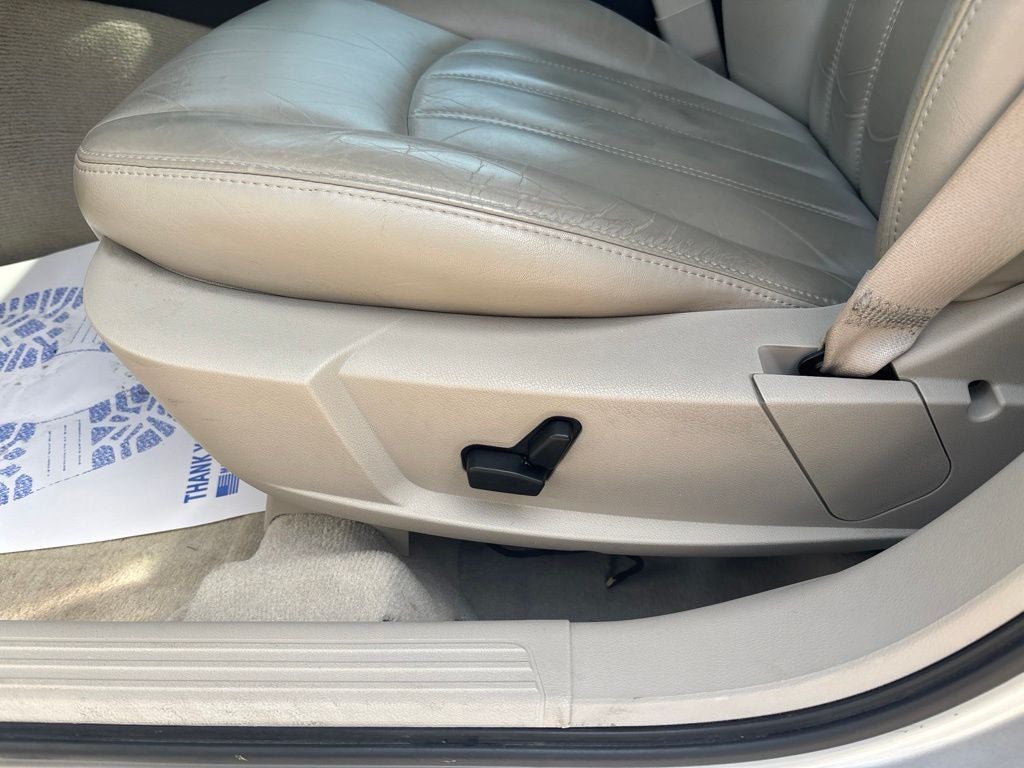 2005 Chrysler 300C Base