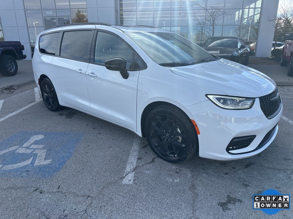 2025 Chrysler Pacifica Limited