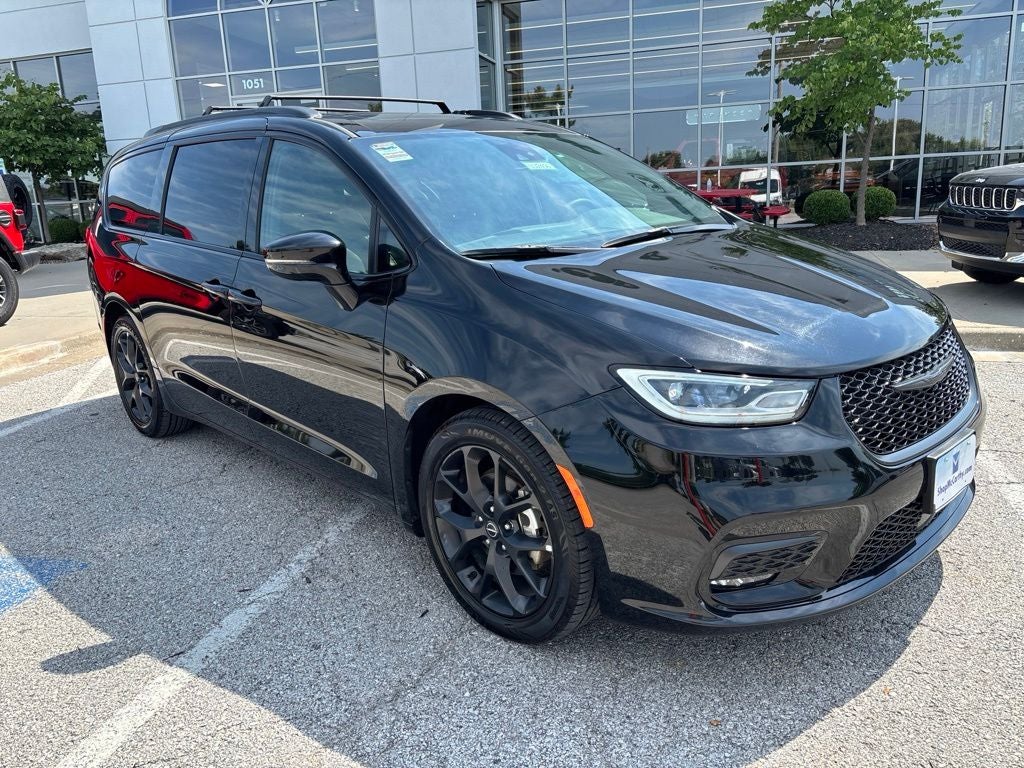 2025 Chrysler Pacifica Limited