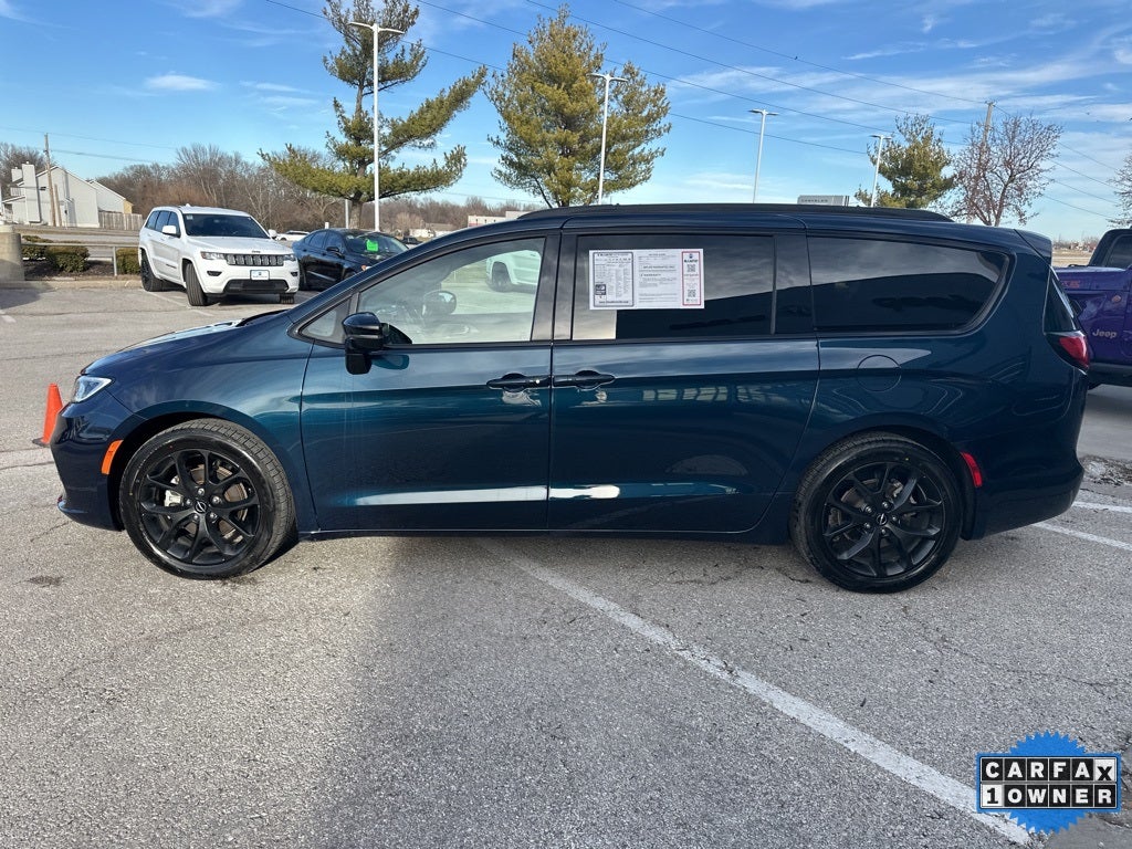 2025 Chrysler Pacifica Limited