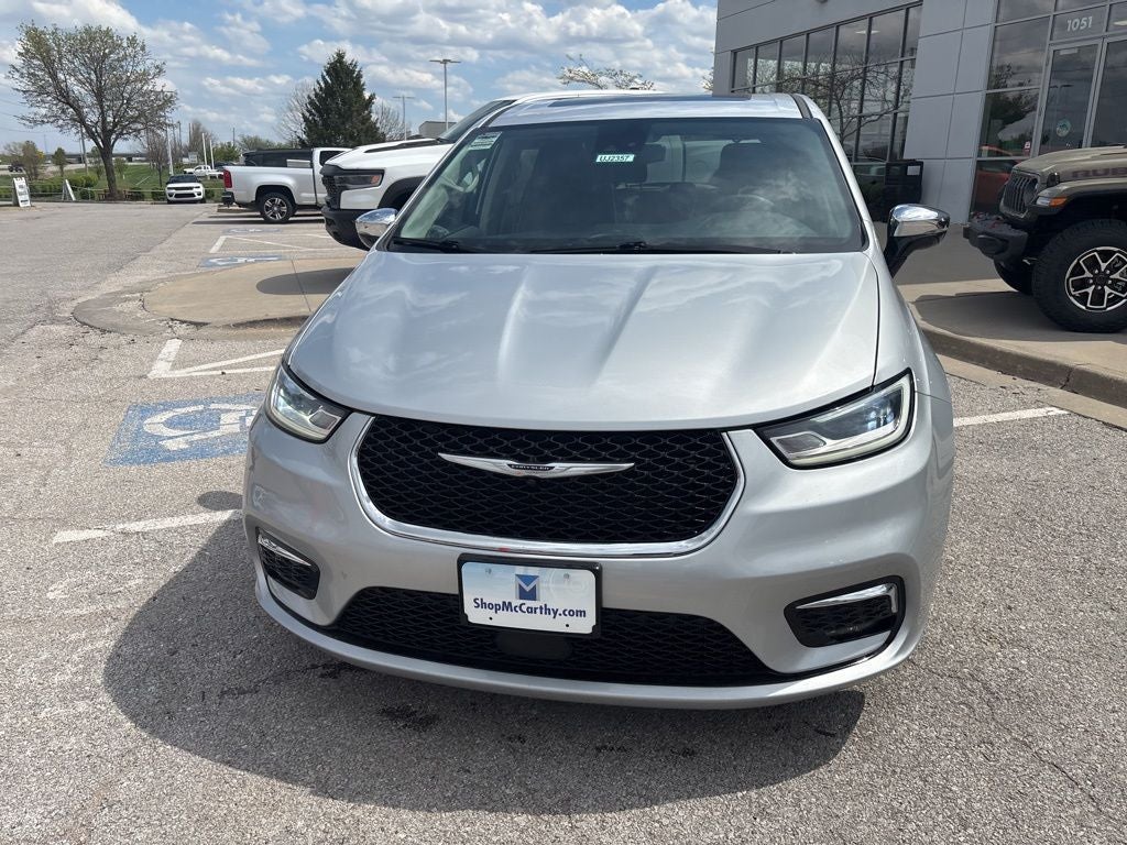 2023 Chrysler Pacifica Hybrid Limited