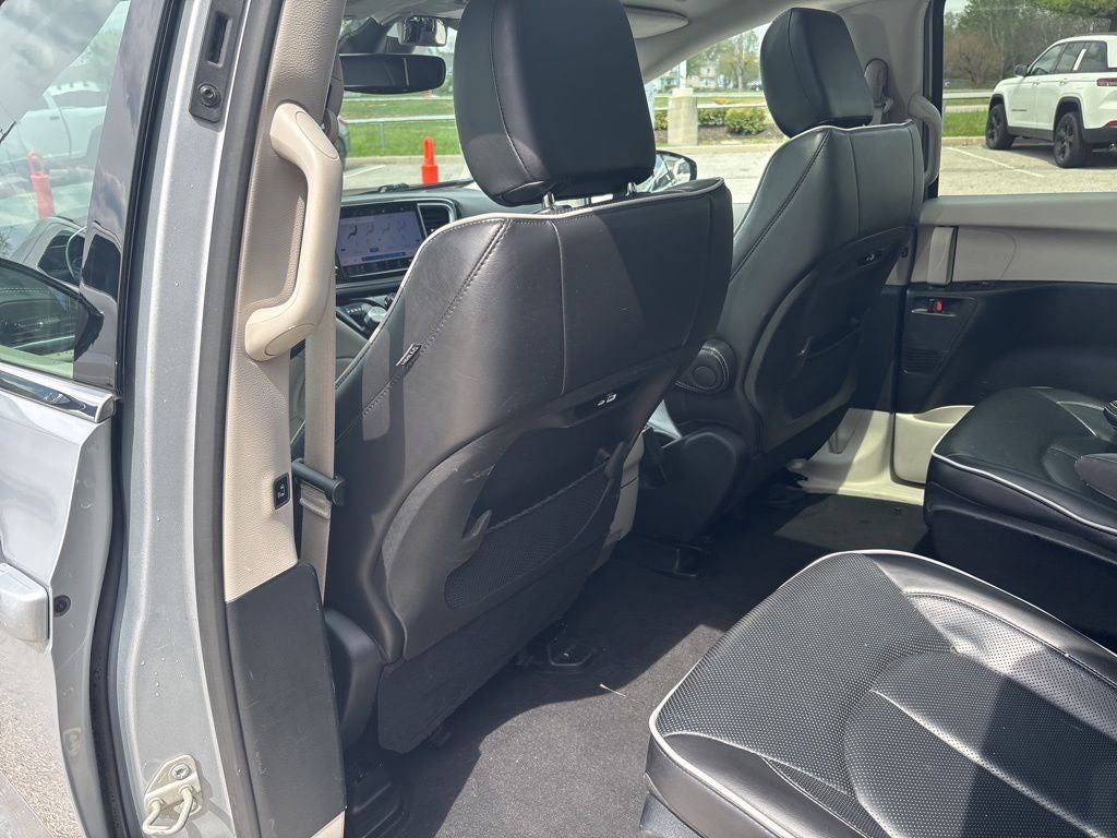 2023 Chrysler Pacifica Hybrid Limited