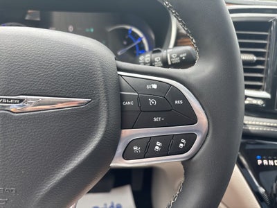 2023 Chrysler Pacifica Hybrid Limited