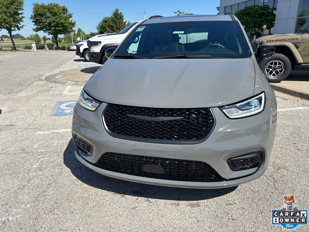 2025 Chrysler Pacifica Limited