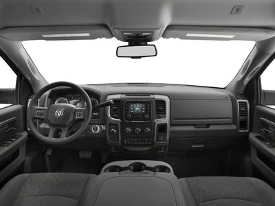 2017 RAM 3500 Big Horn Crew Cab 4x4 8' Box