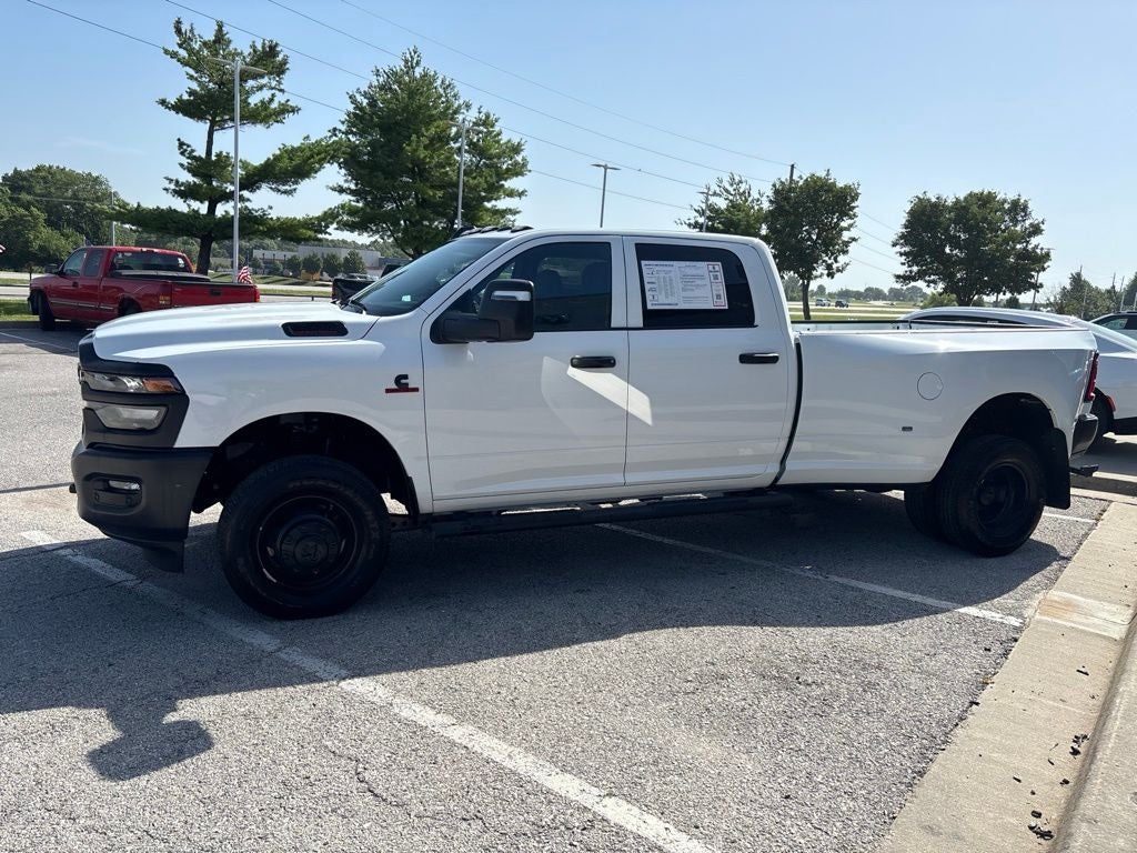 2026 RAM 3500 Tradesman Crew Cab 4x4 8' Box