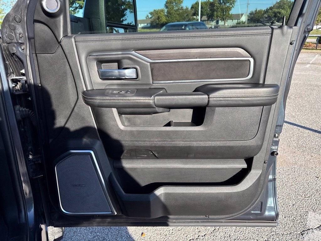2026 RAM 3500 Laramie Mega Cab 4x4 6'4' Box