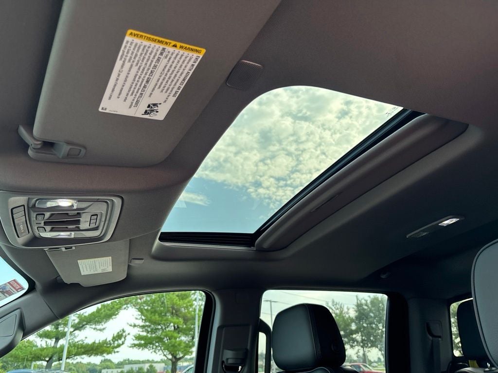 2023 GMC Sierra 1500 4WD Crew Cab Short Box Denali