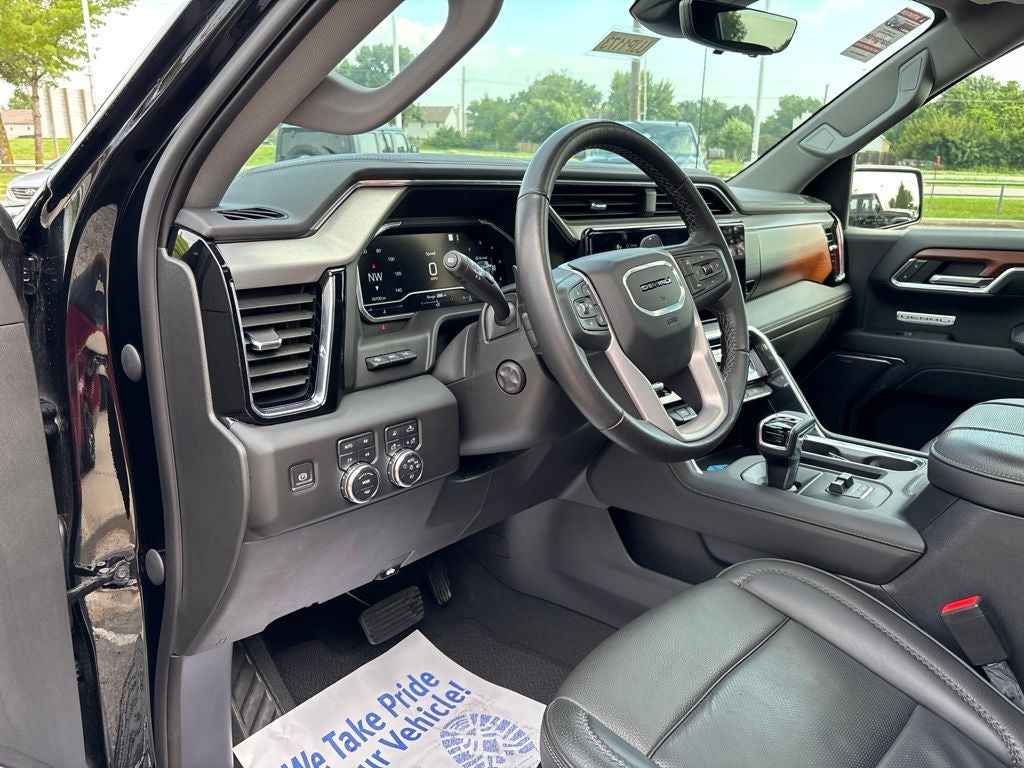 2023 GMC Sierra 1500 4WD Crew Cab Short Box Denali