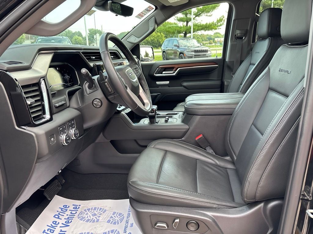 2023 GMC Sierra 1500 4WD Crew Cab Short Box Denali