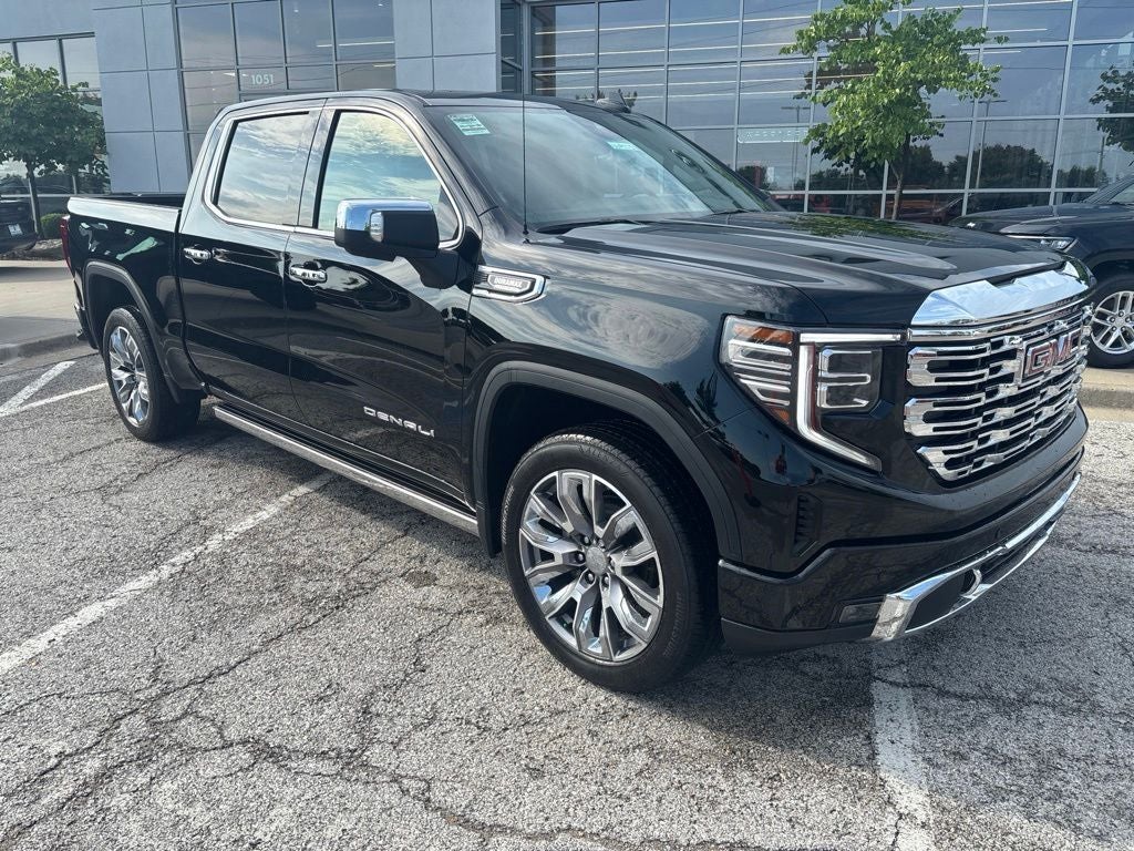 2023 GMC Sierra 1500 4WD Crew Cab Short Box Denali