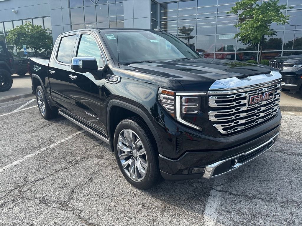 2023 GMC Sierra 1500 4WD Crew Cab Short Box Denali