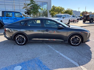 2025 Kia K4 EX