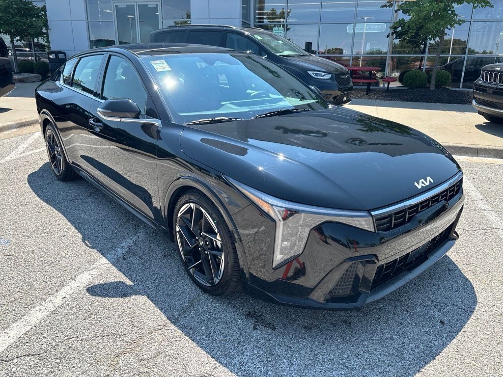 2025 Kia K4 GT-Line