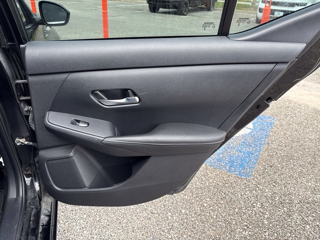 2023 Nissan Sentra SV Xtronic CVT