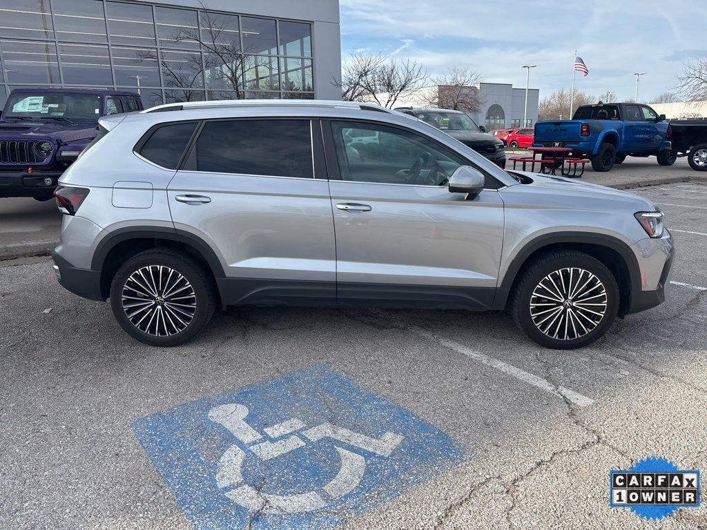 2025 Volkswagen Taos 1.5T SE