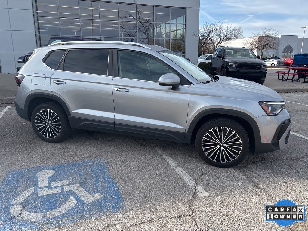 2025 Volkswagen Taos 1.5T SE