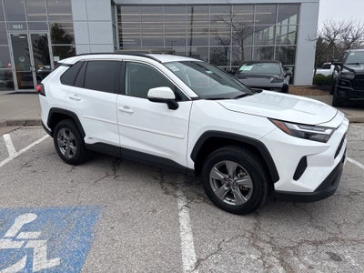 2022 Toyota RAV4 Hybrid XLE