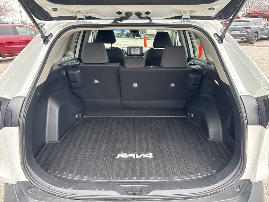 2022 Toyota RAV4 Hybrid XLE