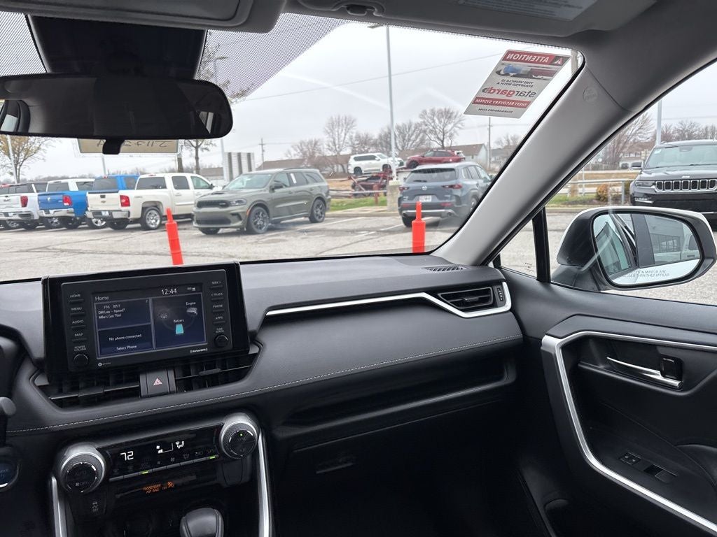 2022 Toyota RAV4 Hybrid XLE