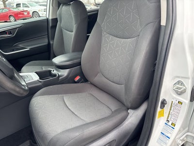 2022 Toyota RAV4 Hybrid XLE