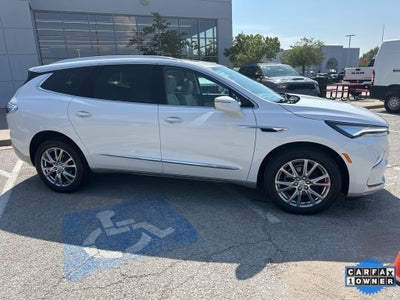 2024 Buick Enclave Essence