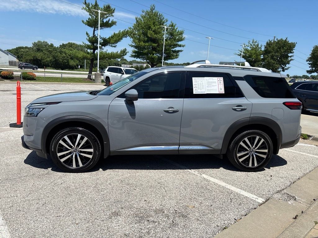2023 Nissan Pathfinder Platinum 4WD